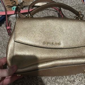 Gold Michael Kors Crossbody!